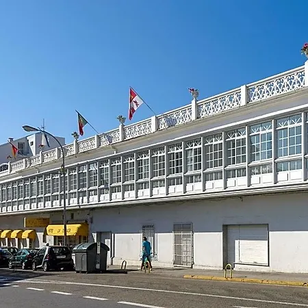 La Terraza 2*