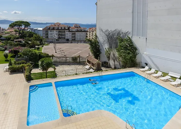 La Terraza 2*